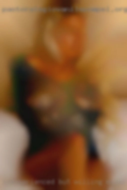 Inexperienced but willing Mississippi nude to explore.