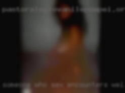 Someone who sex encounters Wellington lives getting head.